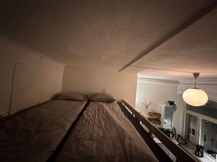 Apartamento Uniikki, Kodikas Ja Supermukava Huoneisto Ydinkeskustassa! Helsinki Exterior foto